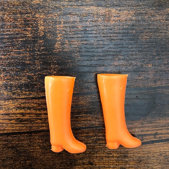 1970's Barbie Boots Accessories - Picture 3 of 6